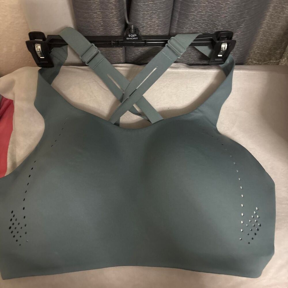 Lululemon Women's Green and Blue Bra